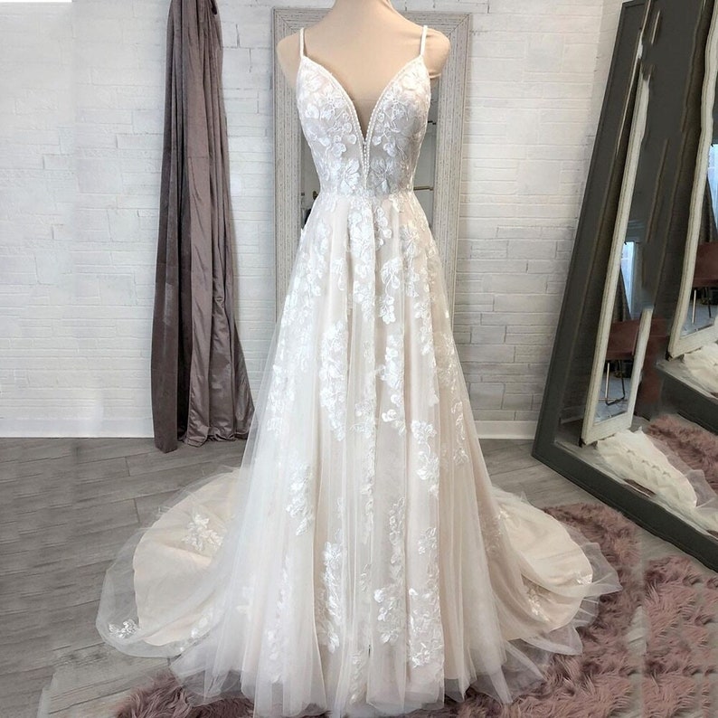 Applique Tied V-Neck Sleeveless Dress