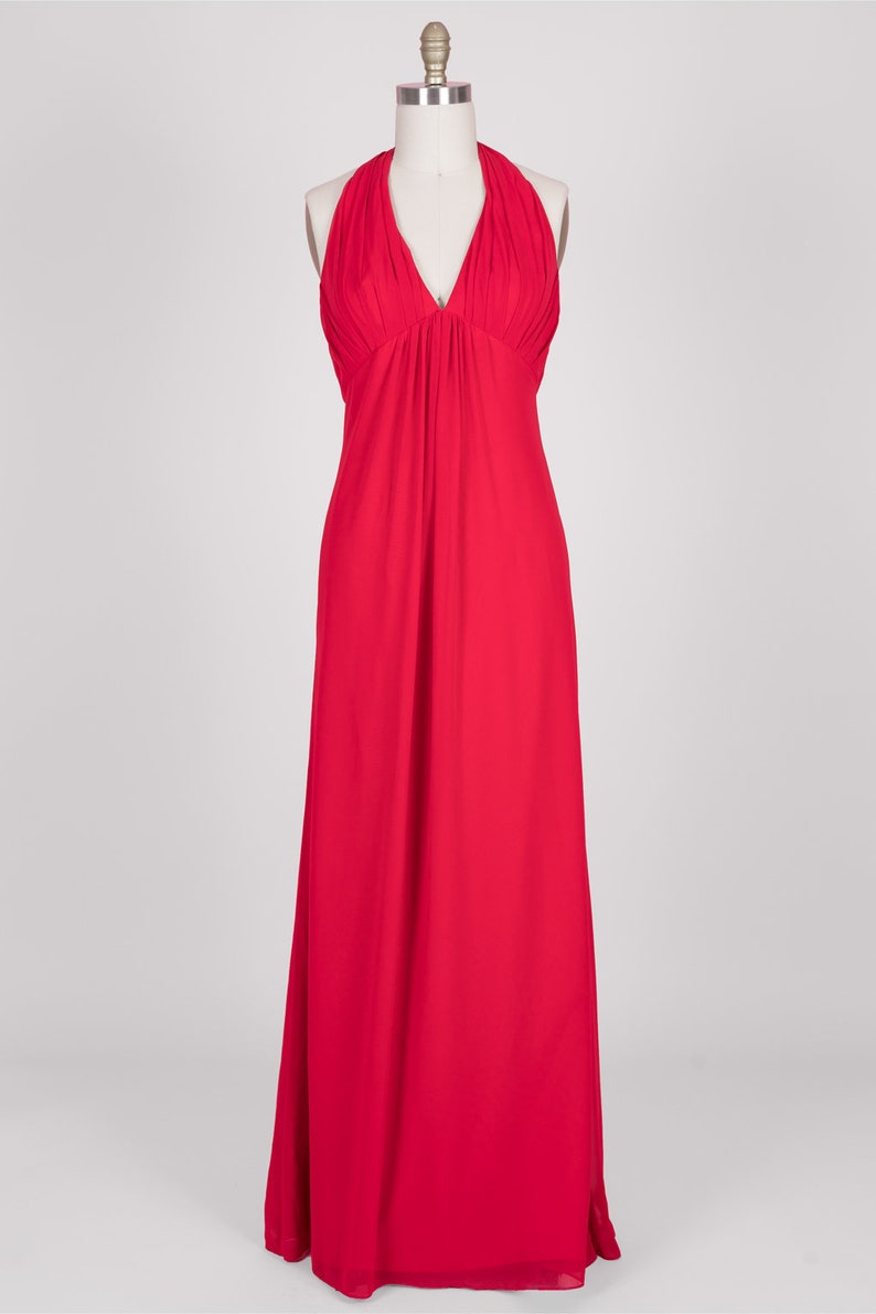 V-neck Chiffon Dresses with Empire Waist Spa